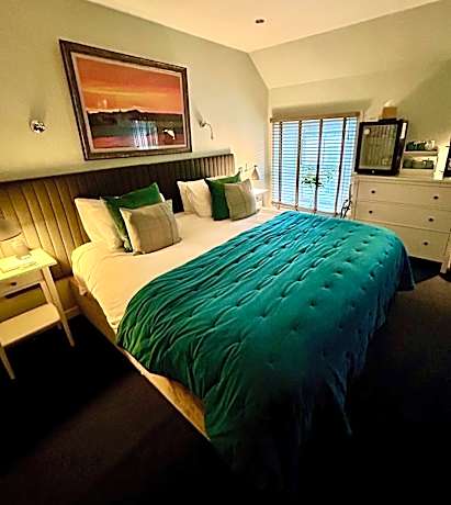 Superior Family Room