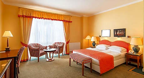 Deluxe Double or Twin Room with Balcony