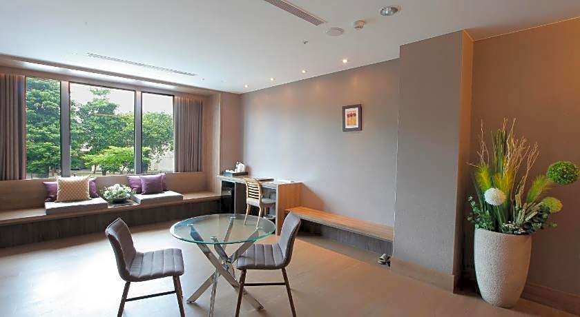 Imperial Dynasty Exquisite Hotel