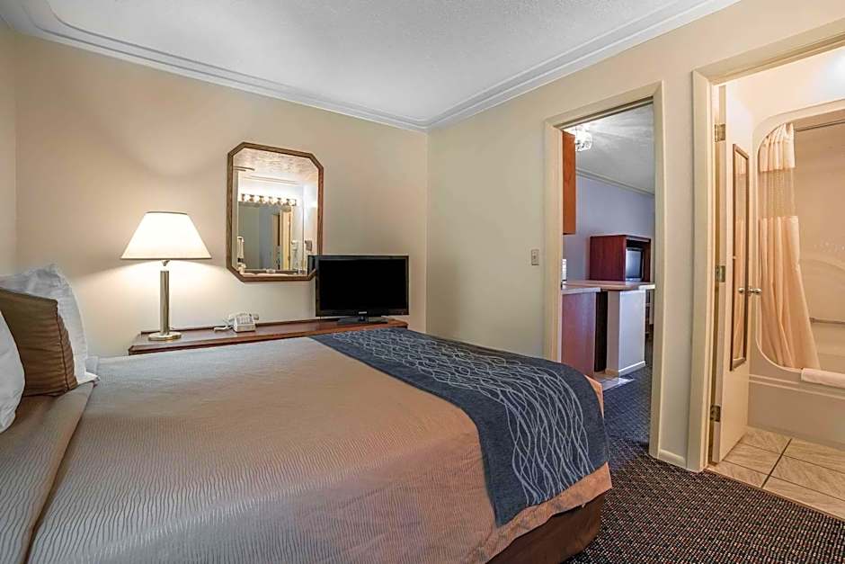 Rodeway Inn Pronghorn Lodge