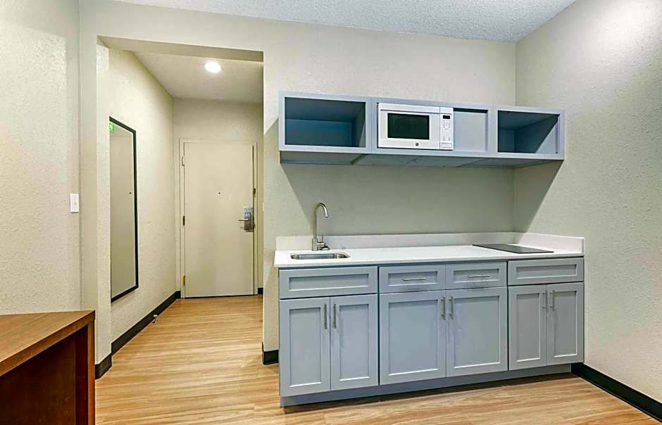 Extended Stay America Suites - Buffalo - Airport