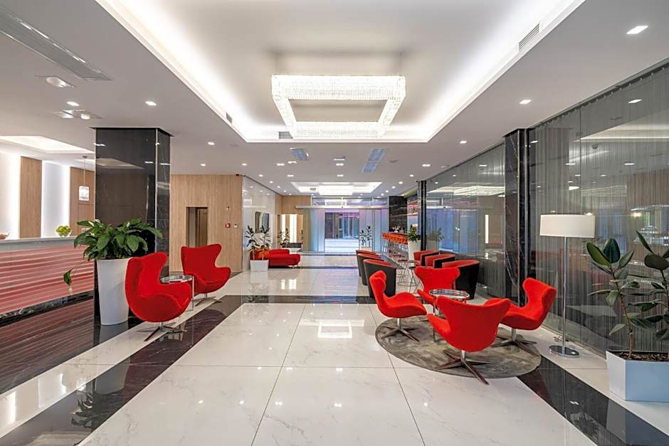 Silver Crown Hotel & Residence, Palace Quarter