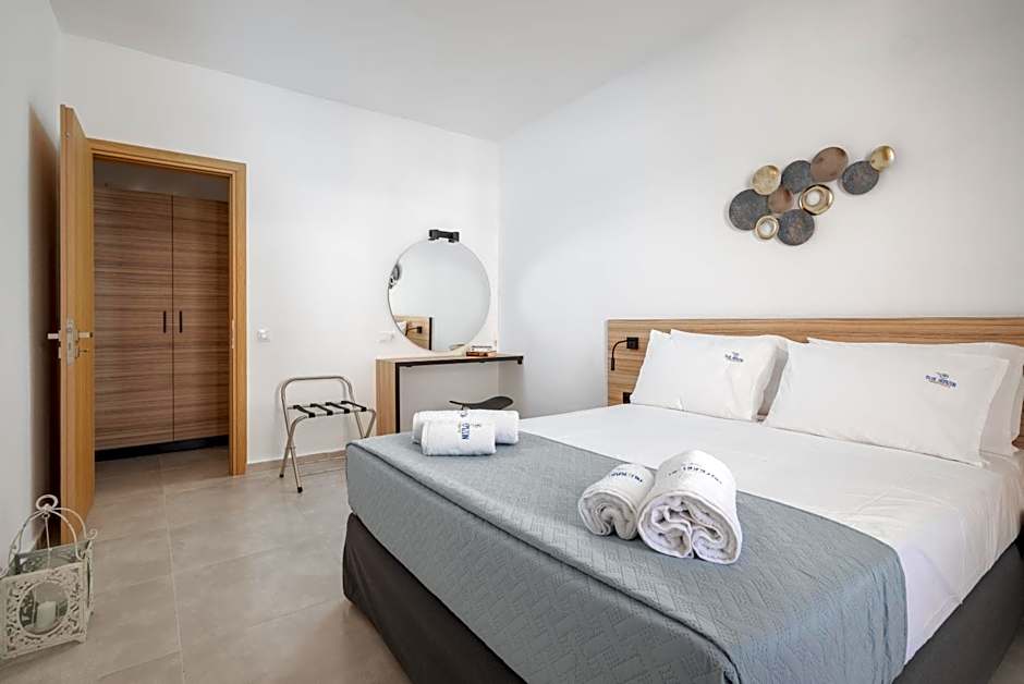 Blue Horizon Apartments