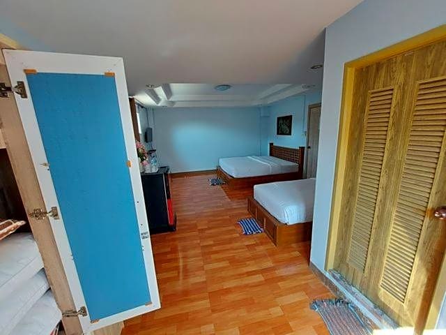 Zone Stations -That Phanom