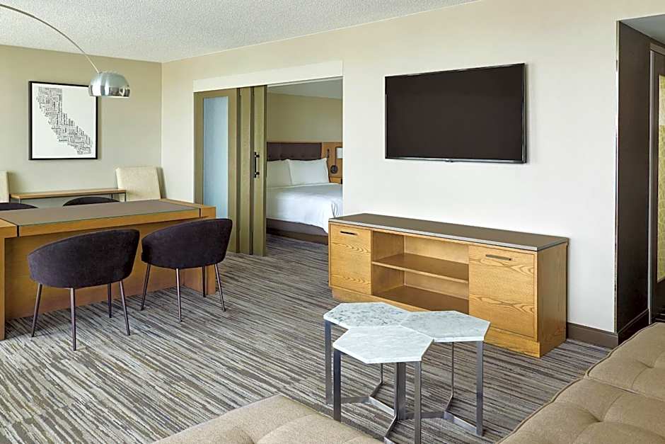 Warner Center Marriott Woodland Hills