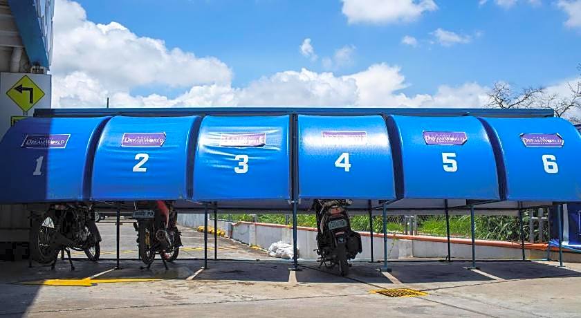 Hotel Dream World Las Pinas