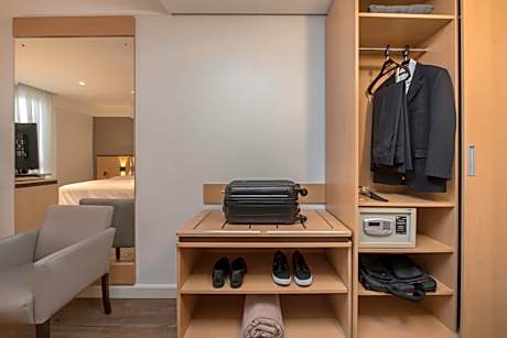 Luxury Double - 1 King Bed
