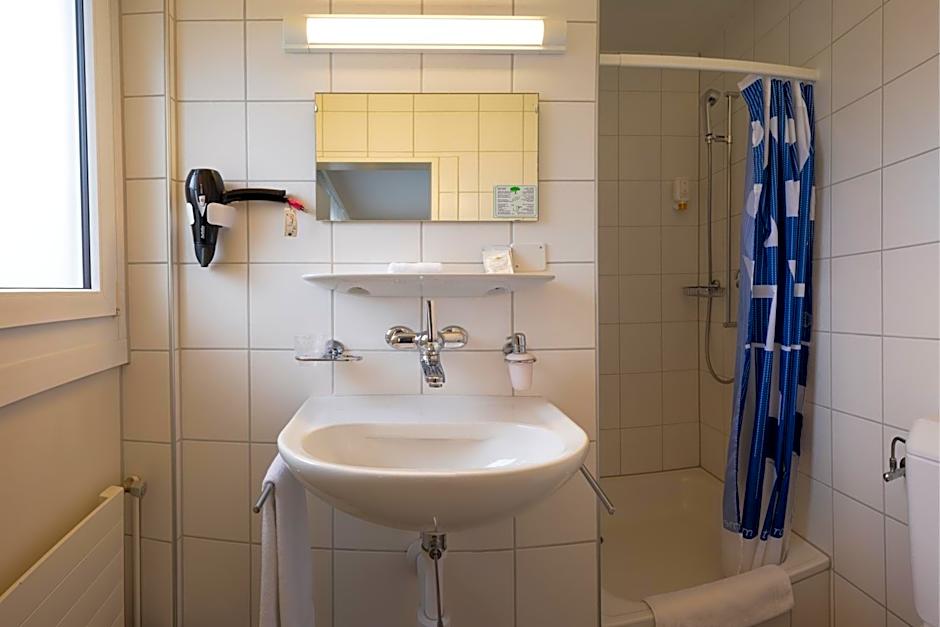 Hotel Bären Niederscherli