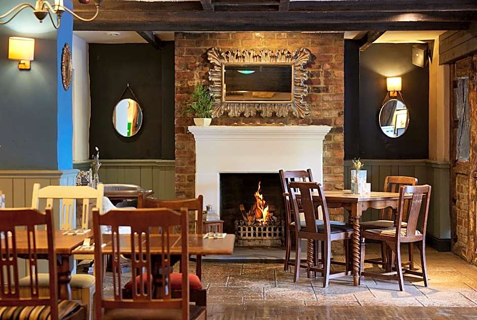 Crossroads by Chef & Brewer Collection