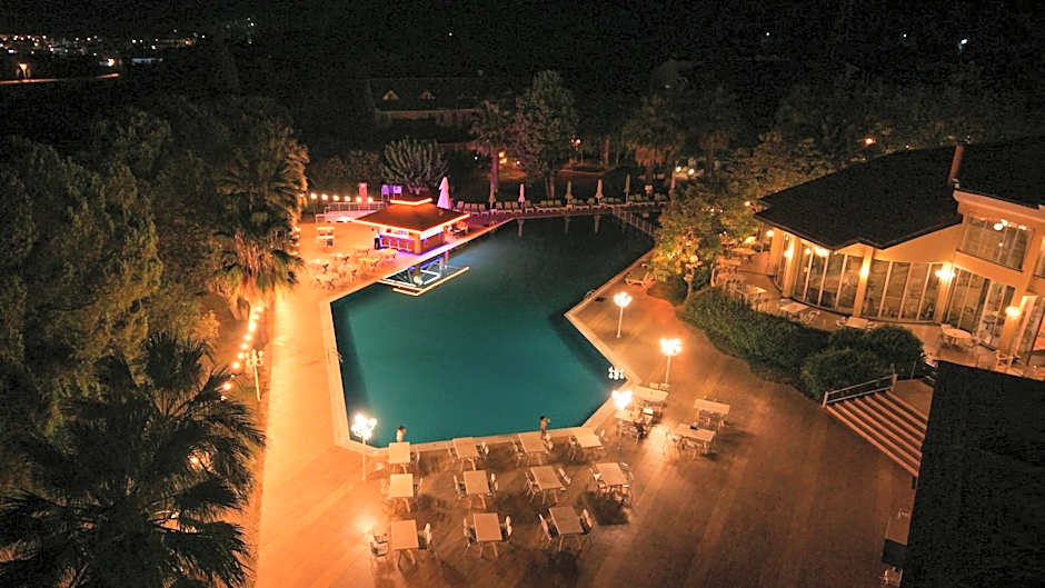 Lycus River Thermal Hotel