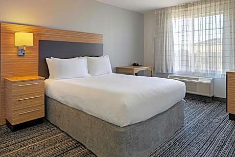 One-Bedroom Queen Suite with Sofa Bed