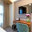Smart and Simple Hotel Karakoy