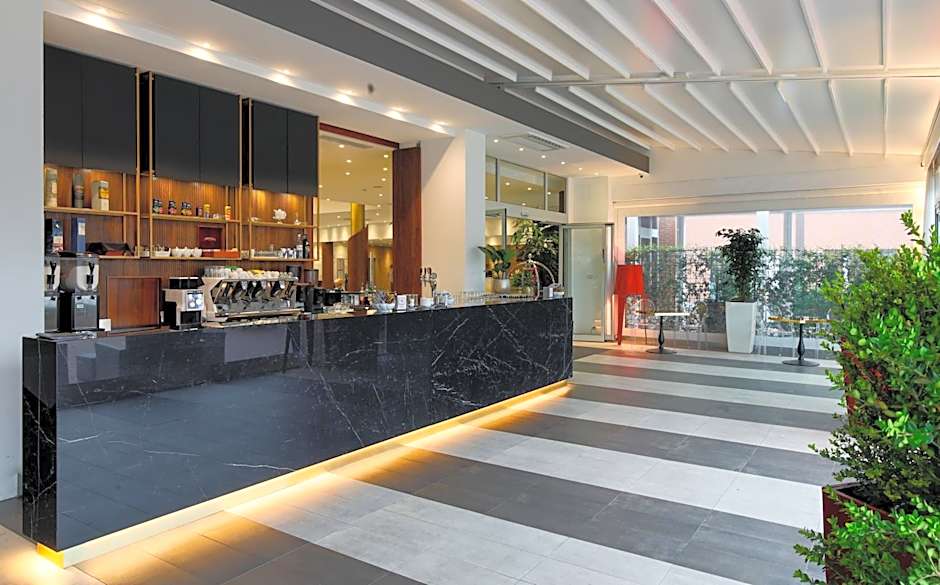 The Sydney Hotel