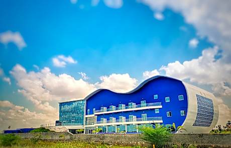 Silver Stone Park Resort