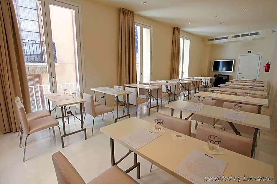 Puro Hotel Oasis Urbano