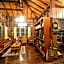 Huan Kawin Hostel & Photography Gallery