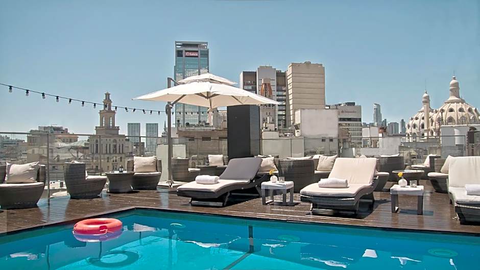 725 Continental Hotel