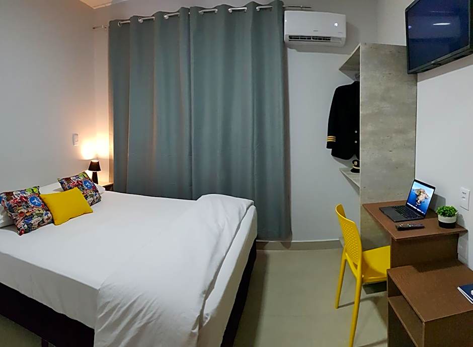 Aero Inn Hotel