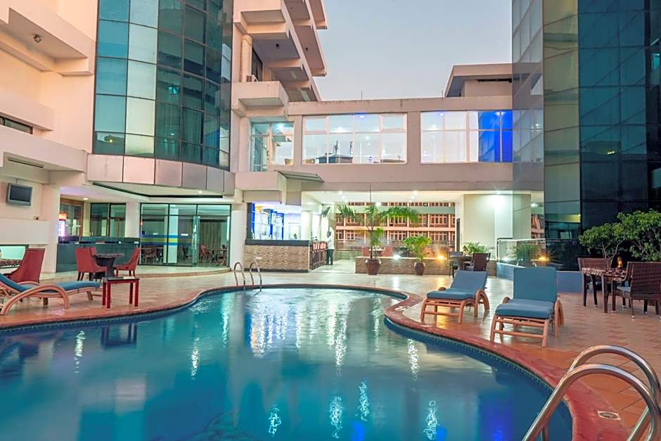 Peacock Hotel