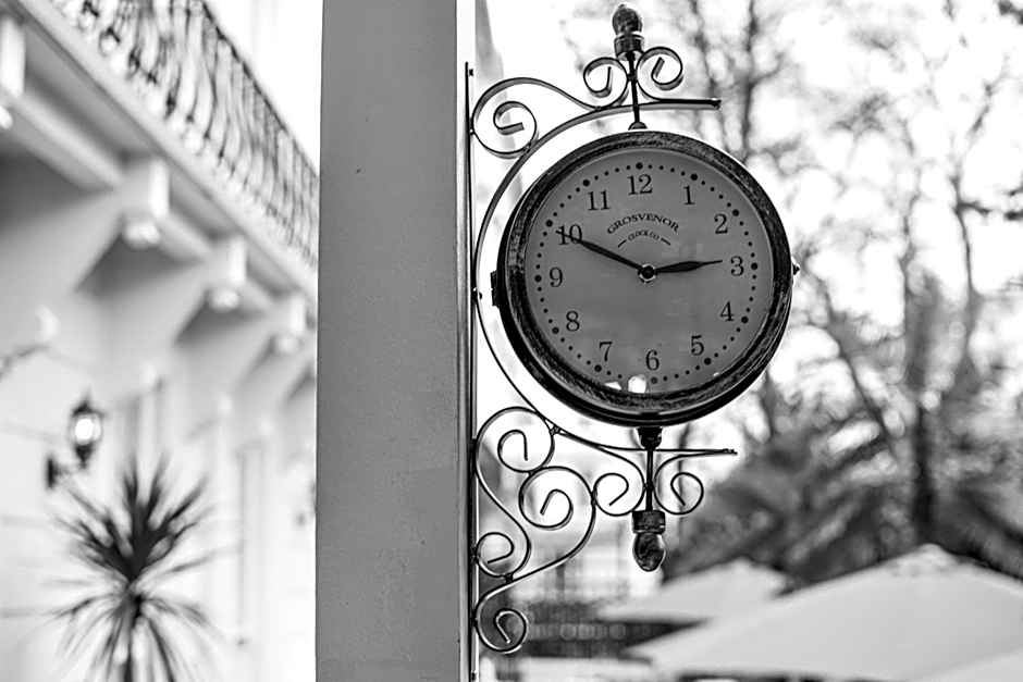 PEMBRIDGE PALACE HOTEL