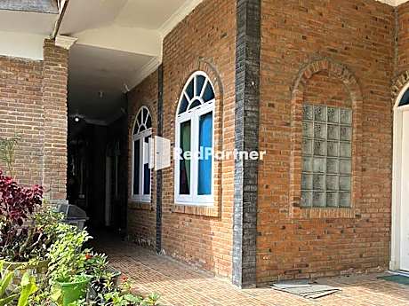 Friendjoss Homestay Laugumba RedPartner