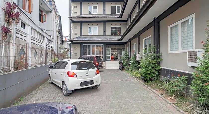 RedDoorz near Exit Toll Pasteur 5