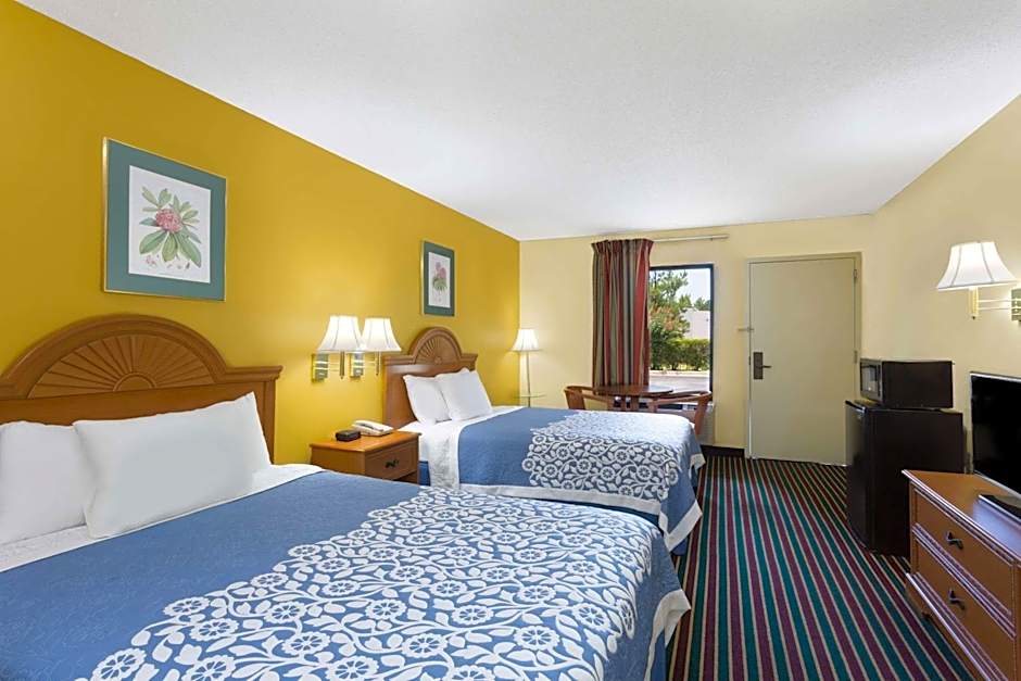 Days Inn by Wyndham Biscoe