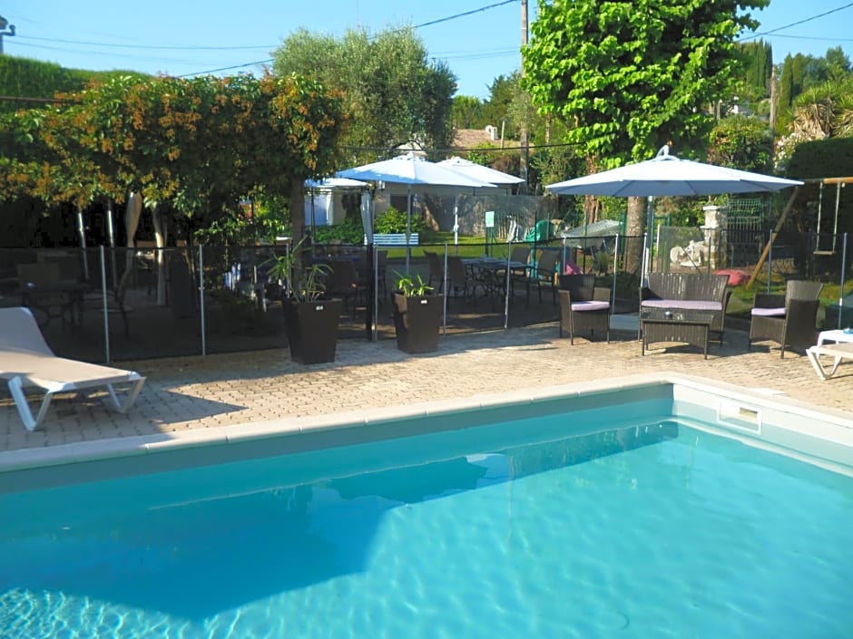 Hotel Cayrons Vence & St Paul de Vence