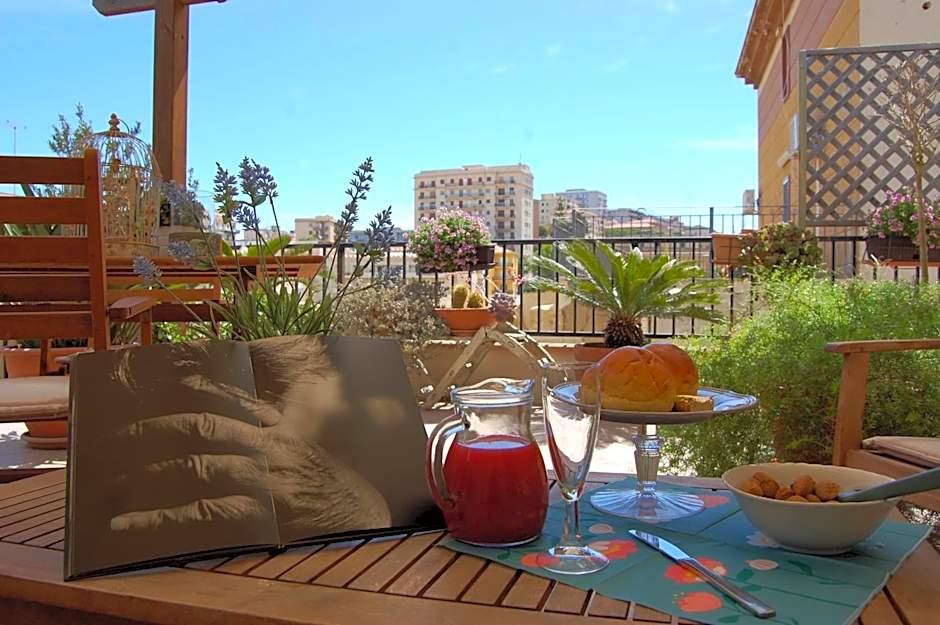 PortAtenea - Atenea Collection