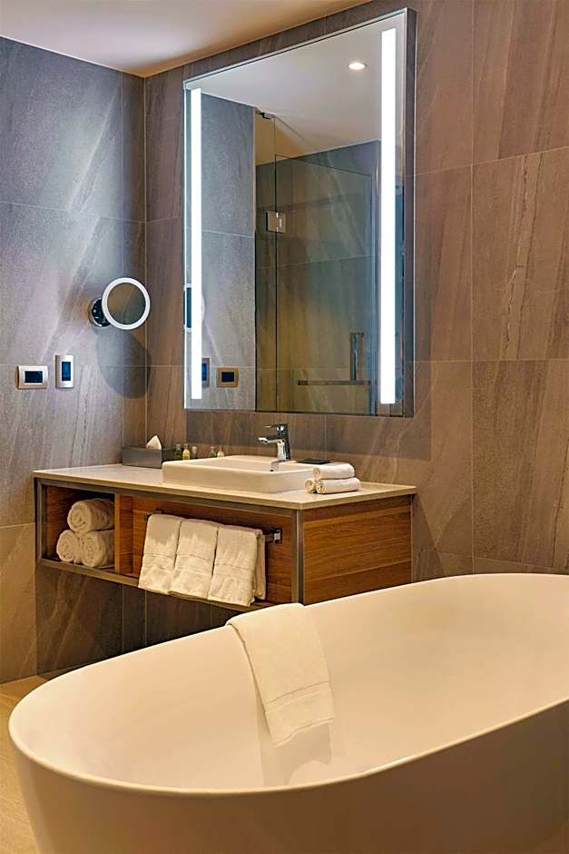 DoubleTree By Hilton Perth Waterfront