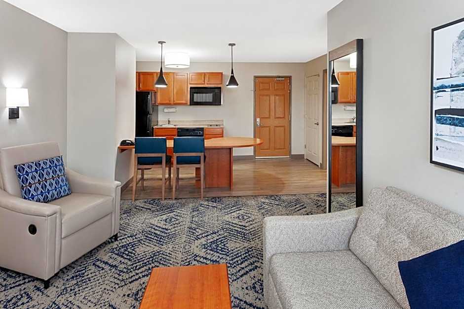 Candlewood Suites Louisville North by IHG