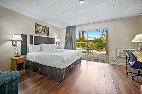 King Room - Non-Smoking