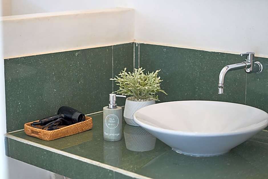 ISLA INDAH RETREAT boutique hotel