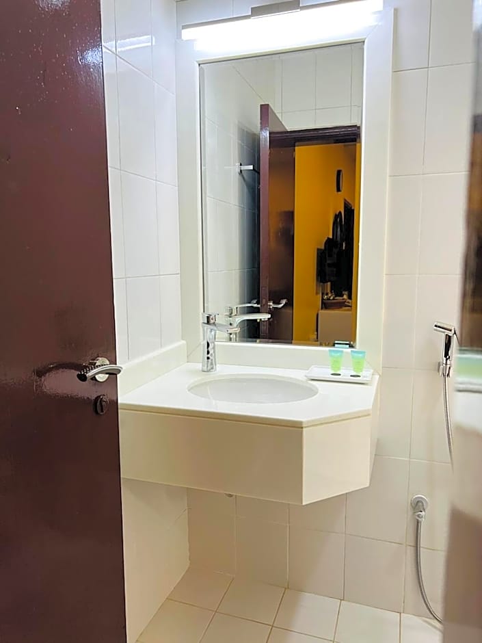 DANA HOTEL-Clock Tower Sharjah