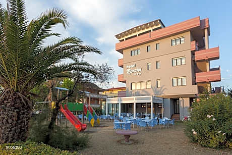 HOTEL NARCISi