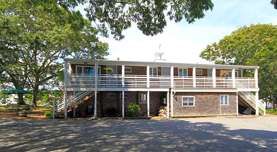 Skaket Beach Motel