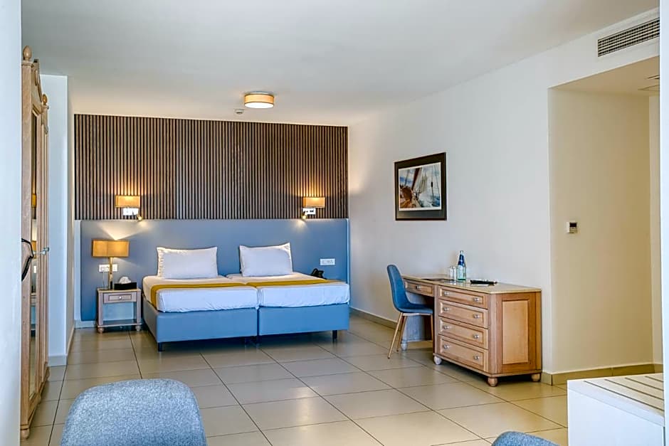 Solana Hotel & Spa
