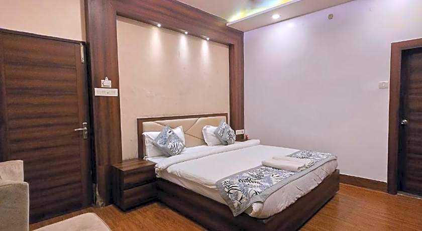 A Palace on River Rashmi Guest House