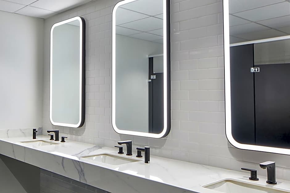 Courtyard by Marriott Detroit Downtown