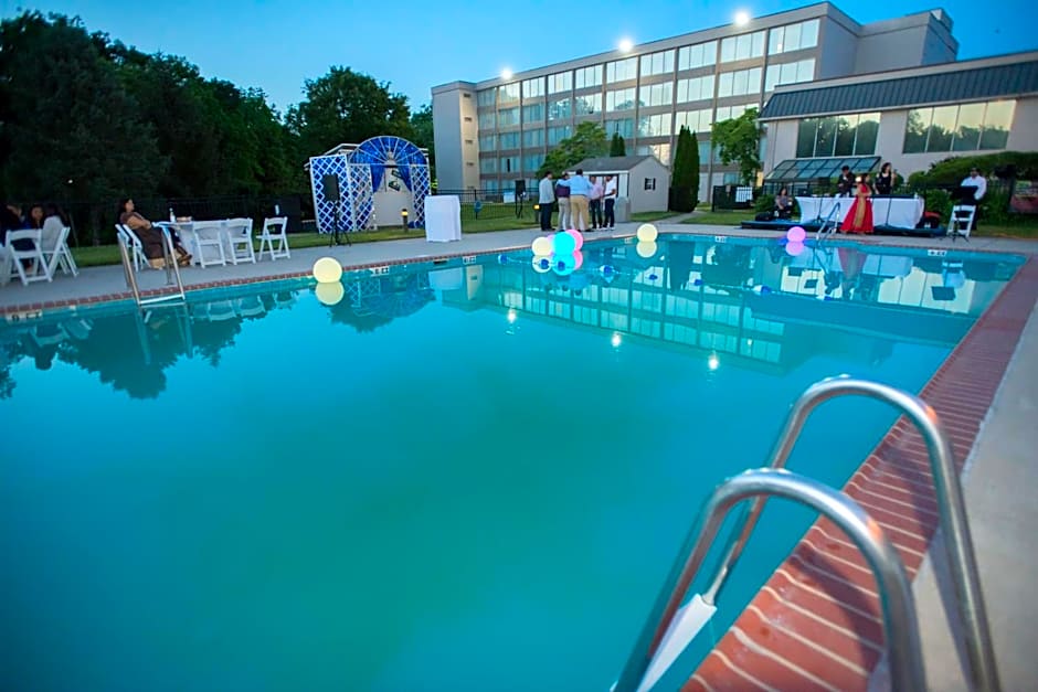 Chester hotel and Conference Center