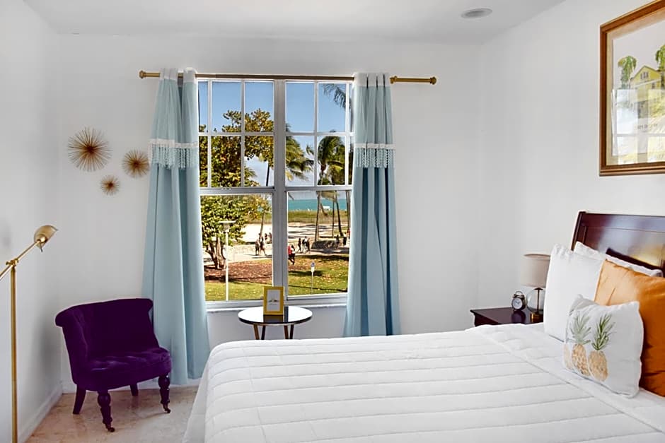 Photo 1 of 1 of 1 King Bed, Ocean View