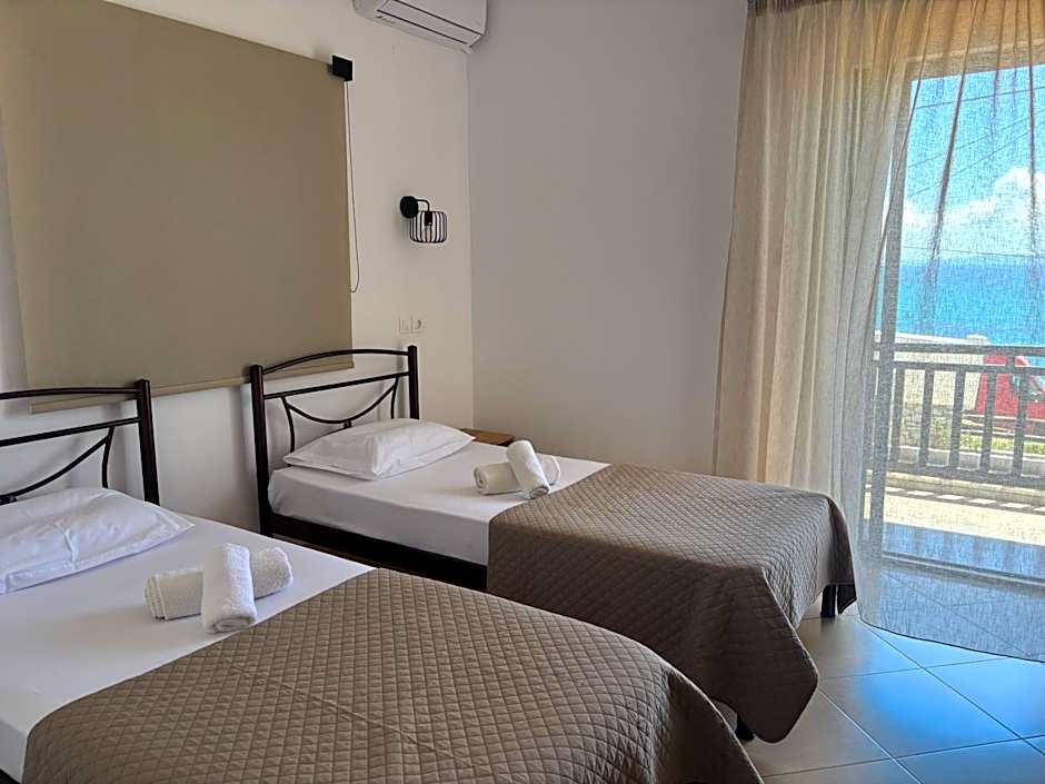 Hotel Avra