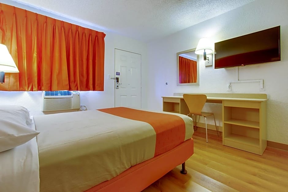 Motel 6-Tempe, AZ - Scottsdale South