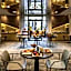 Le Louis Versailles Château Hotel-MGallery