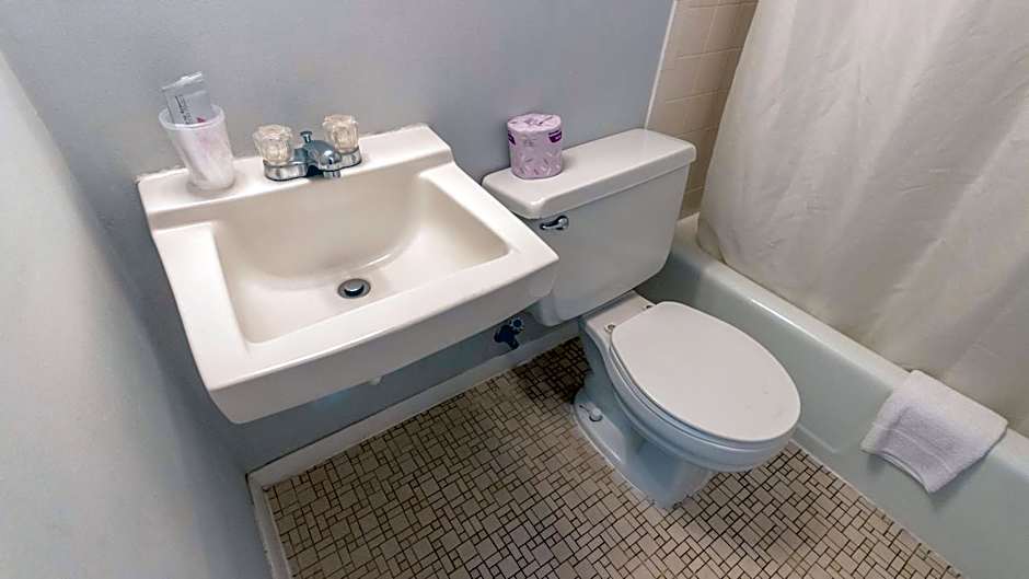 Rideau Oceanfront Motel