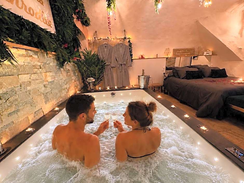 Les Bains d Aphrodite Suite Atypique privative, Hammam & Balnéo