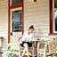 Summerlands - Country Luxe