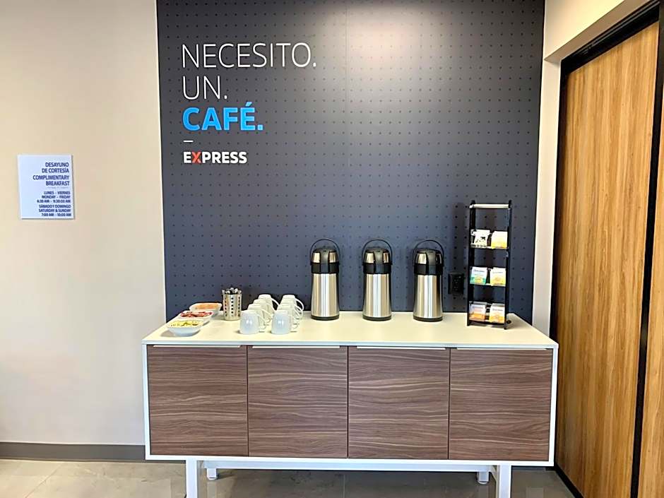 Holiday Inn Express Guadalajara Vallarta Poniente By IHG