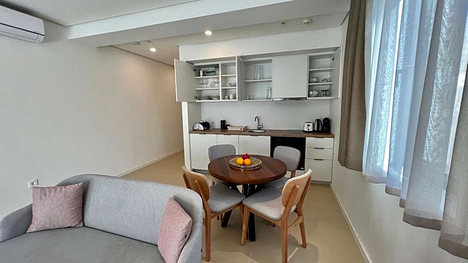 Sunraf Luxe Apartments