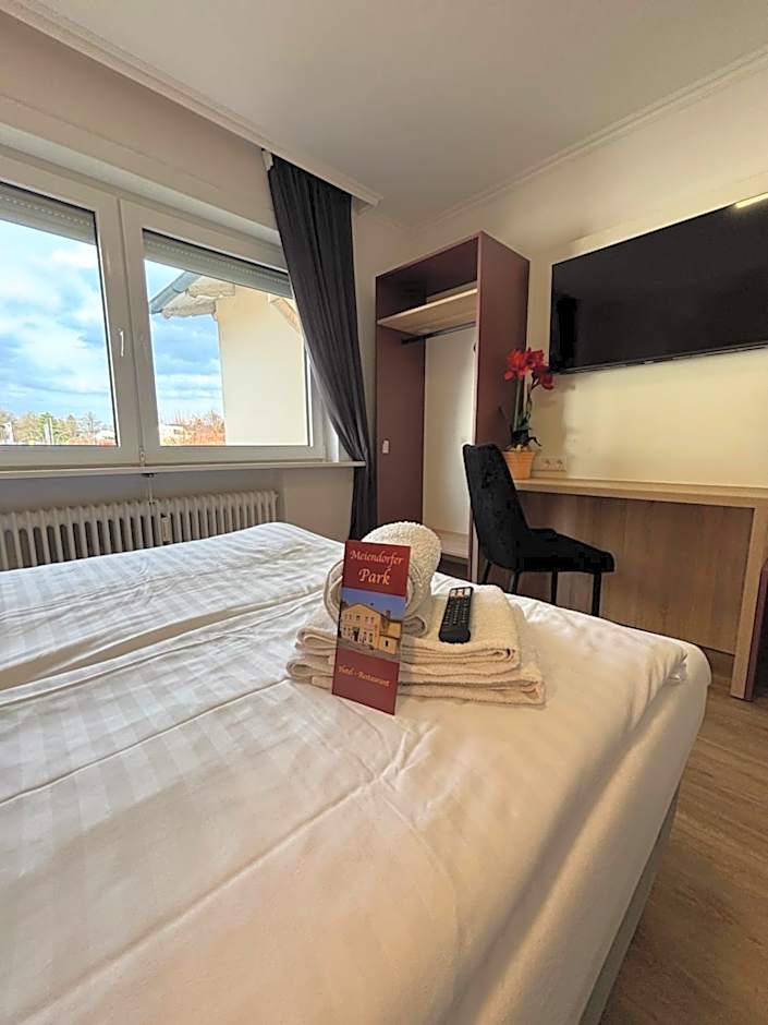 Hotel Meiendorfer Park free parking